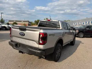 Ford Ranger 2024 4x4 XLT 4dr SuperCrew 5.0 ft. SB