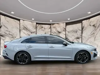 Sedán Kia K5 2021 GT-Line 4dr