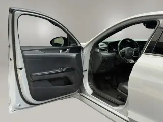 Sedán Kia K5 2021 GT-Line 4dr