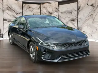 Sedán Kia K5 2021 LXS 4dr