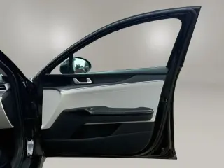 Sedán Kia K5 2021 LXS 4dr