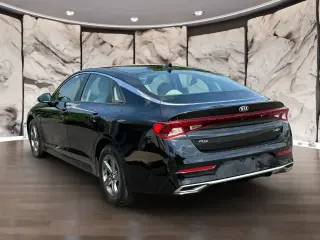 Sedán Kia K5 2021 LXS 4dr