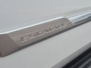 Cadillac Escalade 2016 4X4 Premium Collection 4dr SUV