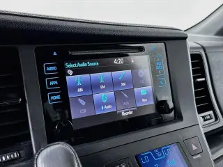 Toyota Sienna 2015 SE 8-Pasajeros 4dr Mini-Van