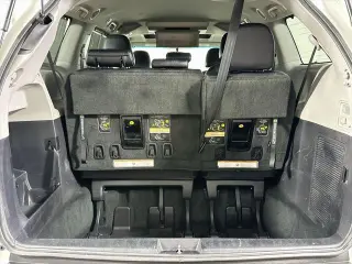 Toyota Sienna 2015 SE 8-Pasajeros 4dr Mini-Van