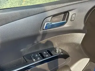 Chevrolet Sónic 2017 LT Automático 4p Hatchback