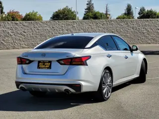 Nissan Altima 2023 2.5 SL 4dr Sed n