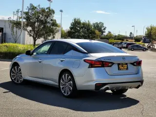 Nissan Altima 2023 2.5 SL 4dr Sed n