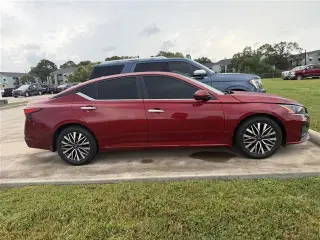 Nissan Altima 2023 2.5 SV Sedan 4p.