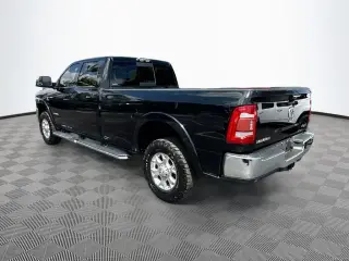 Ram 3500 2021 4x4 Laramie 4dr Crew Cab 8 ft. LB SRW Pickup