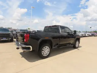 GMC Sierra 2500HD 2022 4x4 SLE 4dr Cabina Doble SB