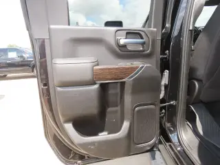 GMC Sierra 2500HD 2022 4x4 SLE 4dr Cabina Doble SB