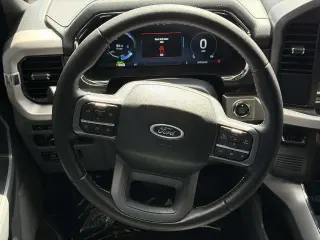 Ford F-150 Lightning 2023 AWD XLT 4p SuperCrew 5.5 ft. SB
