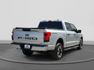 Ford F-150 Lightning 2023 AWD XLT 4p SuperCrew 5.5 ft. SB