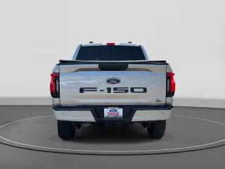 Ford F-150 Lightning 2023 AWD XLT 4p SuperCrew 5.5 ft. SB