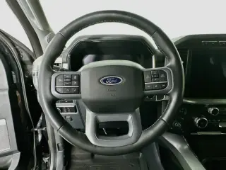Ford F-150 2023 4x4 Lariat 4p SuperCrew 5.5 ft. SB