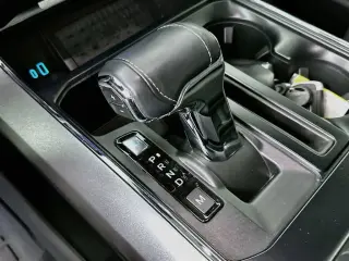 Ford F-150 2023 4x4 Lariat 4p SuperCrew 5.5 ft. SB