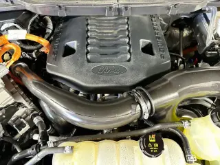 Ford F-150 2023 4x4 Lariat 4p SuperCrew 5.5 ft. SB