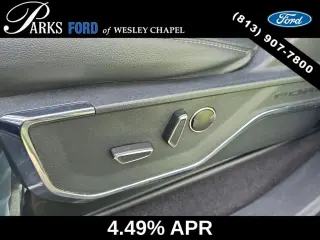 Ford F-150 2023 4x4 Lariat 4p SuperCrew 6.5 ft. SB