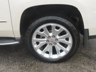 GMC Yukon XL 2015 4x4 Denali 4dr SUV