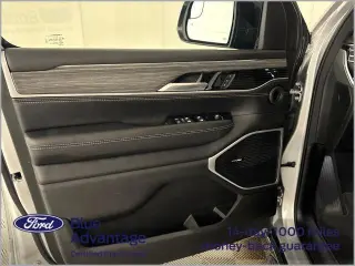 Jeep Wagoneer L 2024 4x2 Serie II 4p SUV