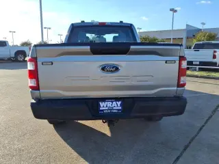 Ford F-150 2022 4x4 XL 4dr SuperCrew 5.5 ft. SB