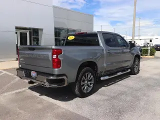 Chevrolet Silverado 1500 2026 4x4 LT 4dr Crew Cab 5.8 ft. CB con 1LT