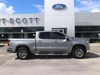 Chevrolet Silverado 1500 2026 4x4 LT 4dr Crew Cab 5.8 ft. CB con 1LT