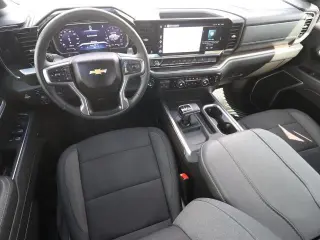Chevrolet Silverado 1500 2026 4x4 LT 4dr Crew Cab 5.8 ft. CB con 1LT