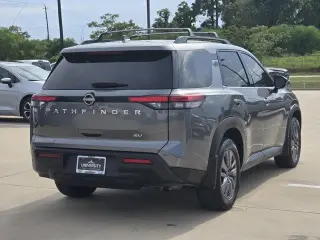 Nissan Pathfinder 2022 SV 4wd SUV