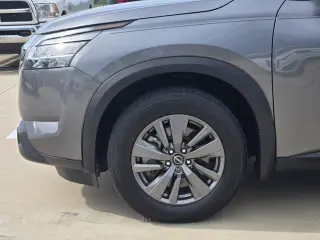 Nissan Pathfinder 2022 SV 4wd SUV