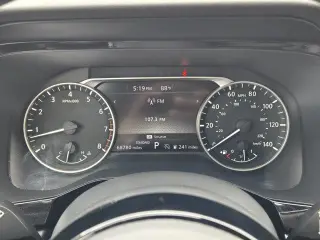 Nissan Pathfinder 2022 SV 4wd SUV