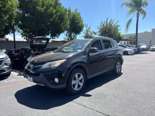Toyota RAV4 2014 XLE SUV 4 puertas