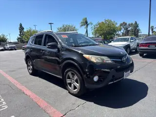 Toyota RAV4 2014 XLE SUV 4 puertas