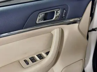 Lincoln MKS 2009 4dr Sedán