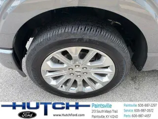 Ford F-150 2023 4x4 Limited 4dr SuperCrew 5.5 ft. SB