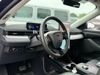 Ford Mustang Mach-E 2023 AWD Select 4dr SUV