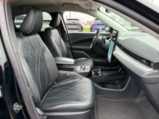 Ford Mustang Mach-E 2023 AWD Select 4dr SUV