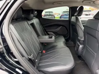 Ford Mustang Mach-E 2023 AWD Select 4dr SUV
