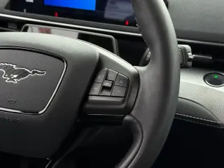 Ford Mustang Mach-E 2023 AWD Select 4dr SUV
