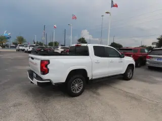 Chevrolet Colorado 2024 4x2 LT 4p Cab de Tripulante 5 ft. CB