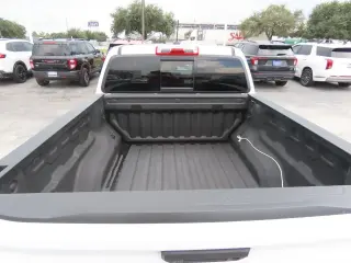 Chevrolet Colorado 2024 4x2 LT 4p Cab de Tripulante 5 ft. CB