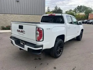 GMC Canyon 2022 4x4 Elevation 4p Camioneta de tripulación 5 pies de BA