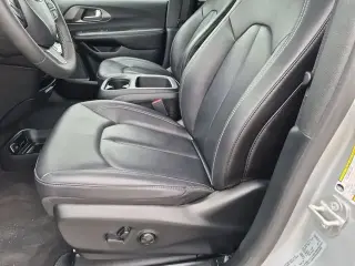 Chrysler Pacifica 2026 Select 4dr Mini-Van