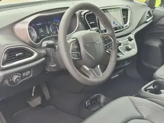 Chrysler Pacifica 2026 Select 4dr Mini-Van