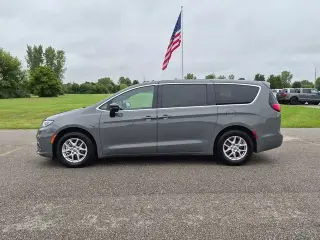 Chrysler Pacifica 2025 Select 4dr Mini-Van