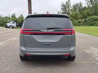 Chrysler Pacifica 2025 Select 4dr Mini-Van
