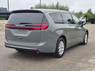 Chrysler Pacifica 2025 Select 4dr Mini-Van