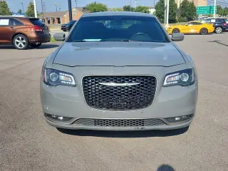 Chrysler 300 2018 S 4dr Sedán