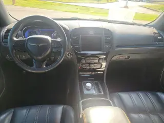 Chrysler 300 2018 S 4dr Sedán